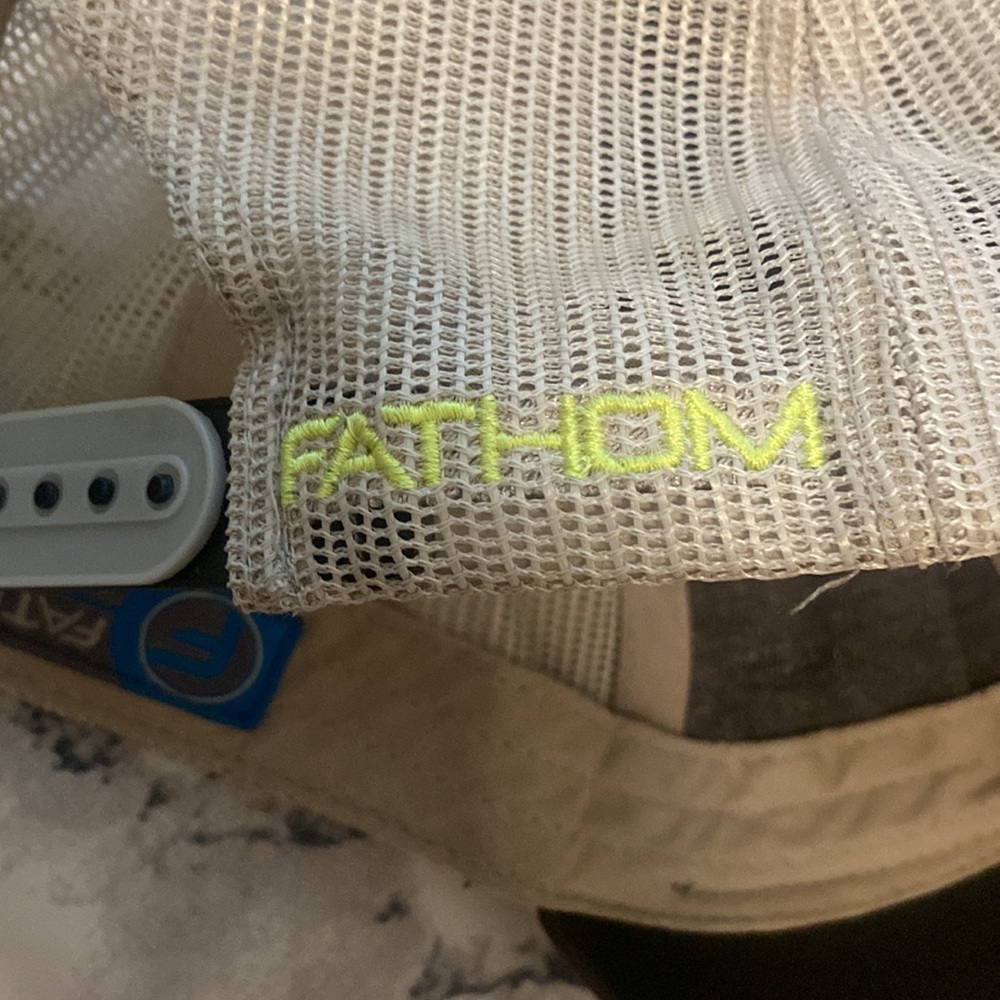 Snapback hat - Picture 3 of 4